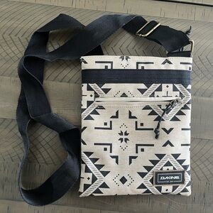Dakine Festival Crossbody